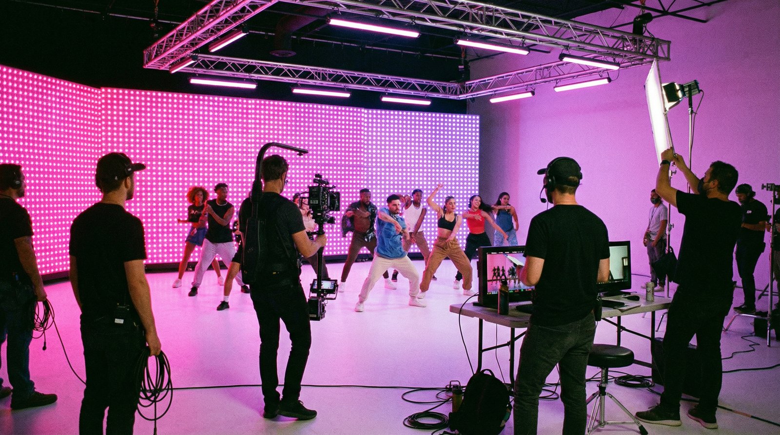 高清无码幕后花絮视频